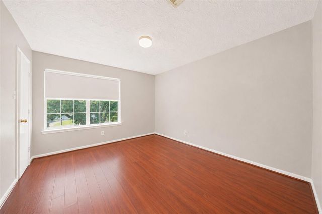 12030 Bunny Lane, Pinehurst, TX 77362