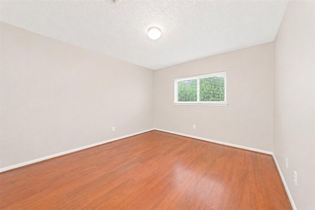 12030 Bunny Lane, Pinehurst, TX 77362