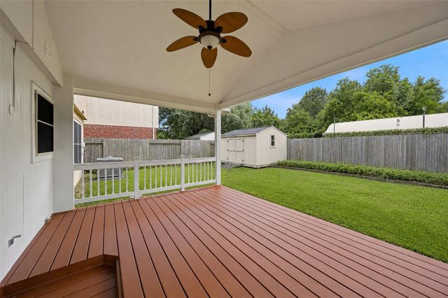 12030 Bunny Lane, Pinehurst, TX 77362