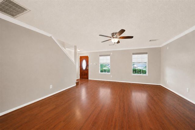 12030 Bunny Lane, Pinehurst, TX 77362