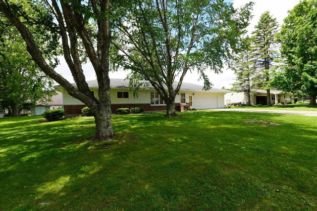 303 S 2ND LANE, Abbotsford, WI 54405