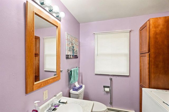 303 S 2ND LANE, Abbotsford, WI 54405