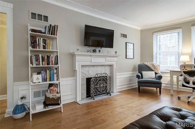 7545 Wellington Way 1A, Clayton, MO 63105