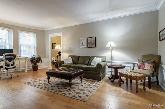 7545 Wellington Way 1A, Clayton, MO 63105