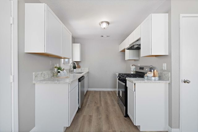 8137 Walpole Avenue, California City, CA 93505
