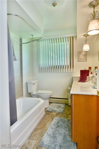208 Broadway Avenue SE, Warren, OH 44484