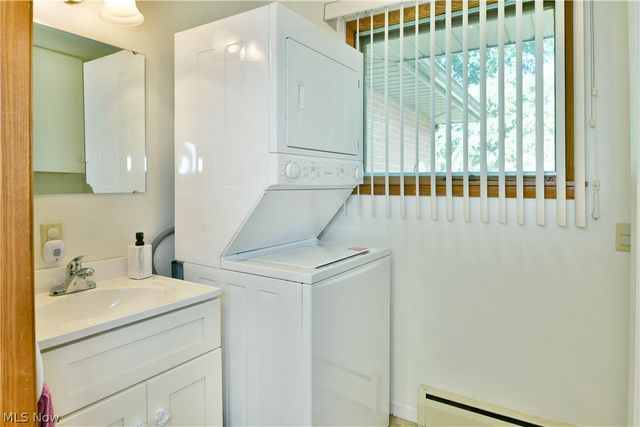 208 Broadway Avenue SE, Warren, OH 44484