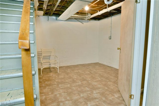 208 Broadway Avenue SE, Warren, OH 44484