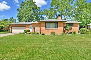 208 Broadway Avenue SE, Warren, OH 44484
