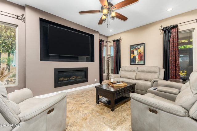 6838 W ROBIN Lane, Glendale, AZ 85310