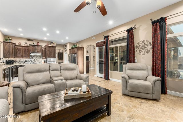 6838 W ROBIN Lane, Glendale, AZ 85310