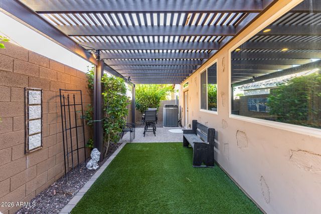 6838 W ROBIN Lane, Glendale, AZ 85310