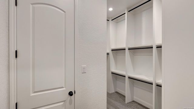 103 Janette Bend, Castroville, TX 78009