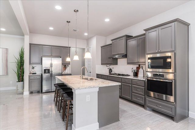 5200 Palermo DR, Austin, TX 78738