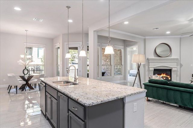 5200 Palermo DR, Austin, TX 78738