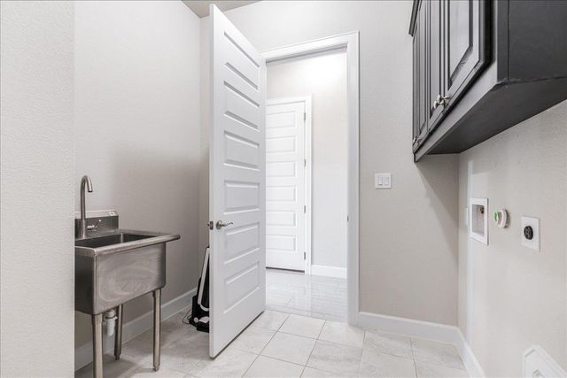 5200 Palermo DR, Austin, TX 78738