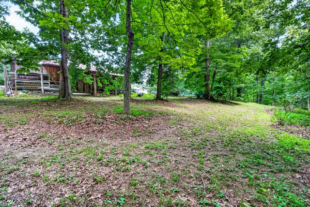 2552 Farms Cir, Woodlawn, TN 37191