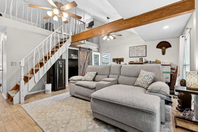 2552 Farms Cir, Woodlawn, TN 37191