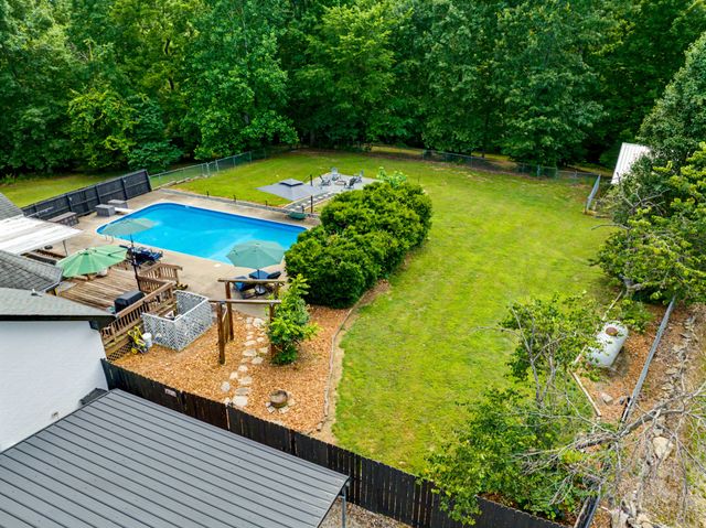 2552 Farms Cir, Woodlawn, TN 37191