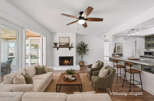 6852 S TERRACE Road, Tempe, AZ 85283