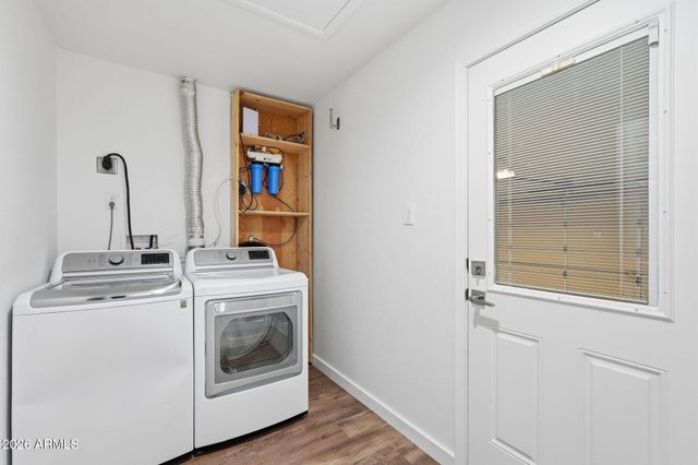 6852 S TERRACE Road, Tempe, AZ 85283