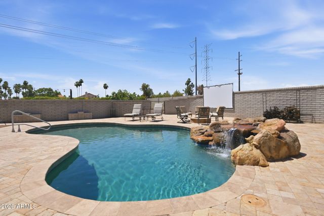 6852 S TERRACE Road, Tempe, AZ 85283