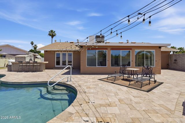 6852 S TERRACE Road, Tempe, AZ 85283