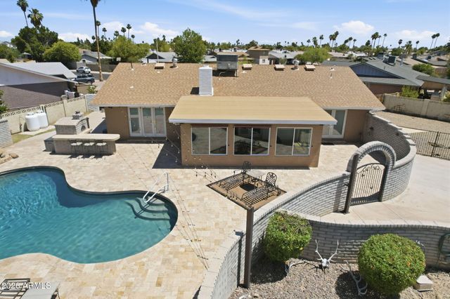 6852 S TERRACE Road, Tempe, AZ 85283