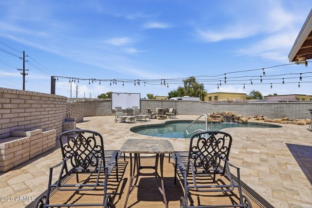 6852 S TERRACE Road, Tempe, AZ 85283