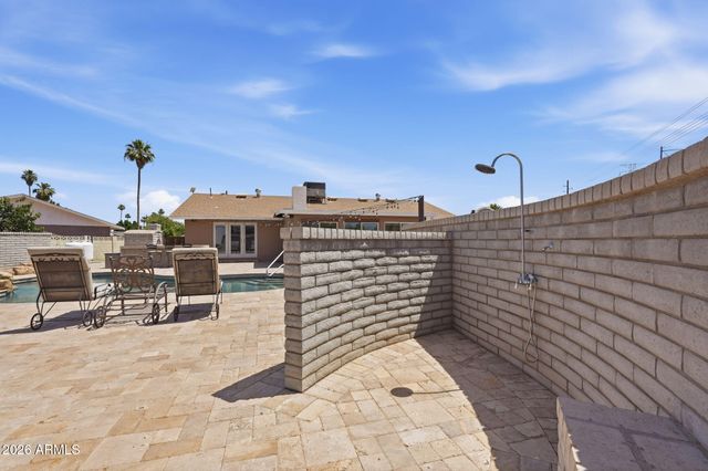 6852 S TERRACE Road, Tempe, AZ 85283
