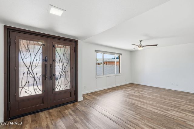 6852 S TERRACE Road, Tempe, AZ 85283