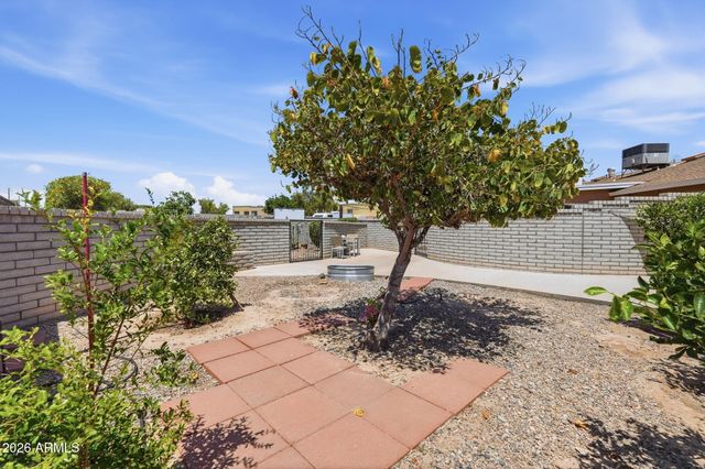 6852 S TERRACE Road, Tempe, AZ 85283
