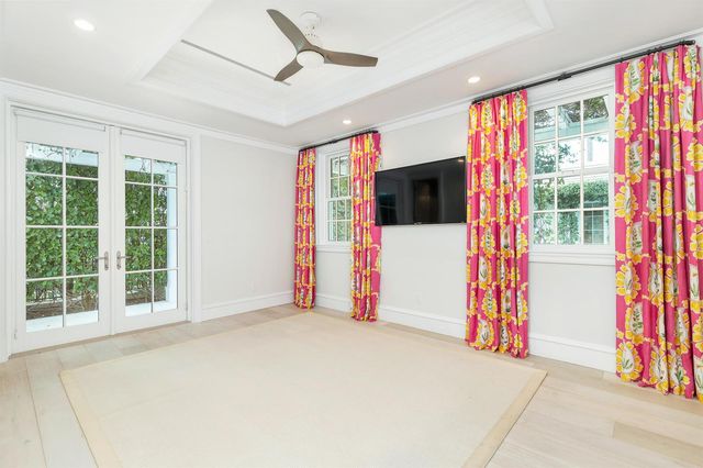 216 Sandpiper Drive, Palm Beach, FL 33480