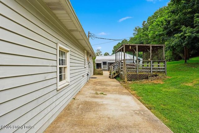 1920 Glensboro Rd, Lawrenceburg, KY 40342