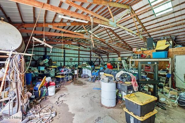 1920 Glensboro Rd, Lawrenceburg, KY 40342