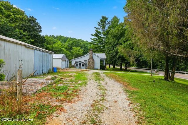 1920 Glensboro Rd, Lawrenceburg, KY 40342