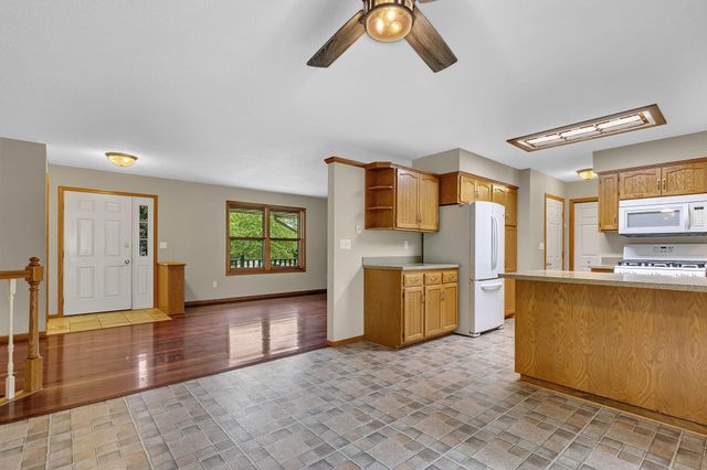 1812 Haller Way, Saint Cloud, MN 56301