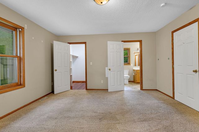 1812 Haller Way, Saint Cloud, MN 56301