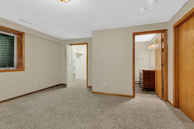 1812 Haller Way, Saint Cloud, MN 56301