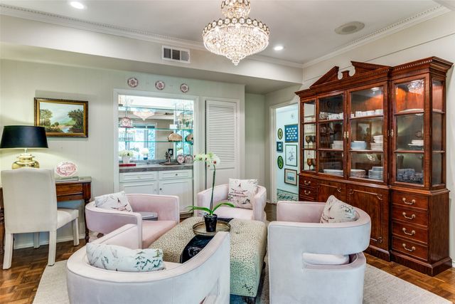 4312 Bellaire Drive S 204, Fort Worth, TX 76109