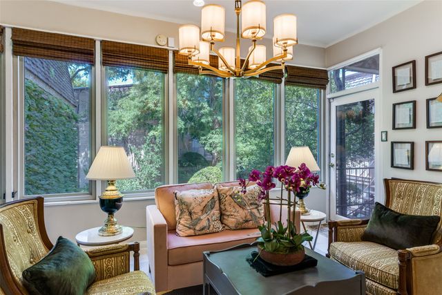 4312 Bellaire Drive S 204, Fort Worth, TX 76109