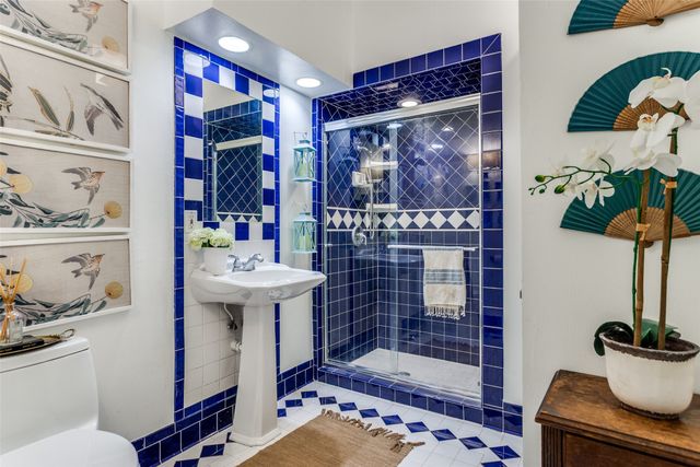 4312 Bellaire Drive S 204, Fort Worth, TX 76109