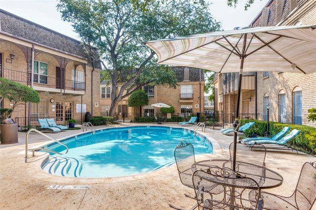4312 Bellaire Drive S 204, Fort Worth, TX 76109