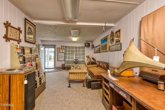 1723 Euclid Ave Avenue, Bristol, VA 24201