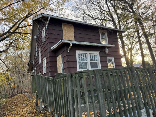 1525 14th Street NE, Canton, OH 44705