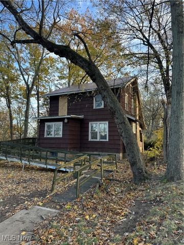 1525 14th Street NE, Canton, OH 44705