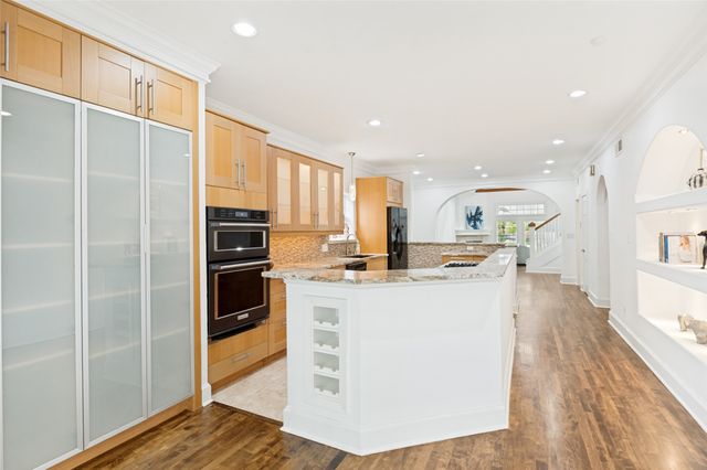 6166 Goliad Avenue, Dallas, TX 75214