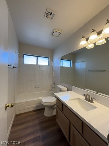 3927 Broken Oak Lane, North Las Vegas, NV 89032