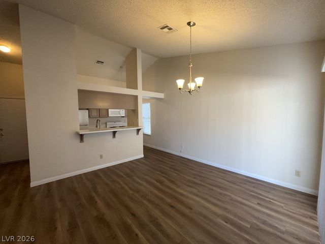 3927 Broken Oak Lane, North Las Vegas, NV 89032