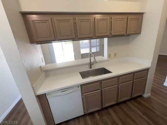 3927 Broken Oak Lane, North Las Vegas, NV 89032